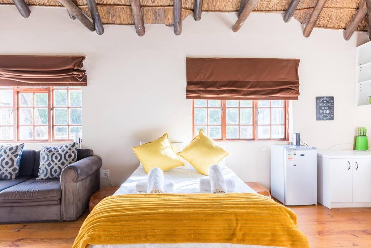 Mead, Pinelands Apartment เคปทาวน์ ภายนอก รูปภาพ
